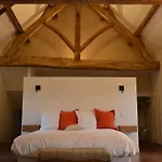 Guest house Les Hautes Sources - Esprit De France Menilles