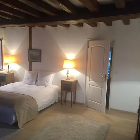 Gasthof Les Hautes Sources - Esprit De France Ménilles